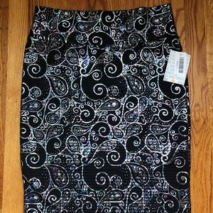 Lularoe Elegant Cassie Skirt